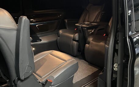Mercedes-Benz V-Класс, 2023 год, 10 500 000 рублей, 6 фотография