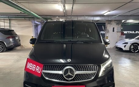 Mercedes-Benz V-Класс, 2023 год, 10 500 000 рублей, 2 фотография