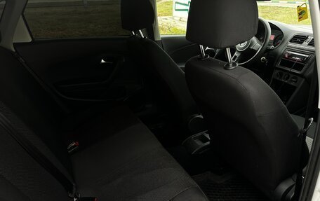 Volkswagen Polo VI (EU Market), 2012 год, 680 000 рублей, 21 фотография