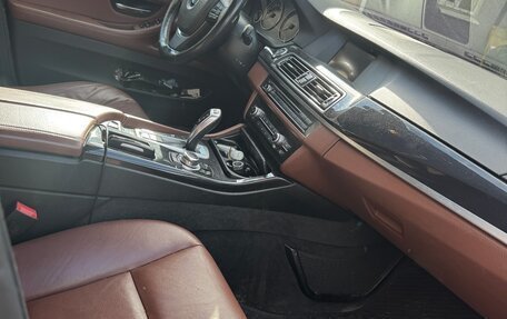 BMW 5 серия, 2013 год, 1 800 000 рублей, 13 фотография