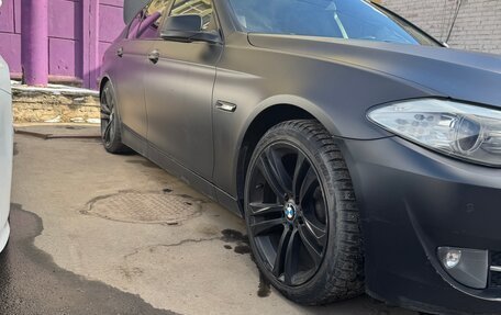 BMW 5 серия, 2013 год, 1 800 000 рублей, 12 фотография
