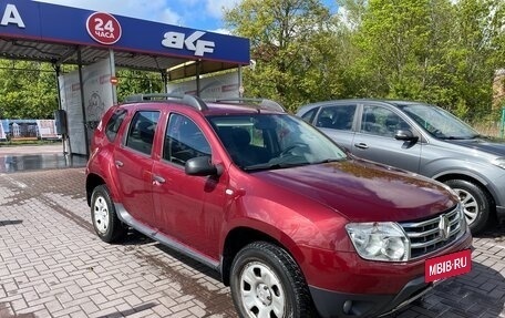 Renault Duster I рестайлинг, 2013 год, 975 000 рублей, 2 фотография