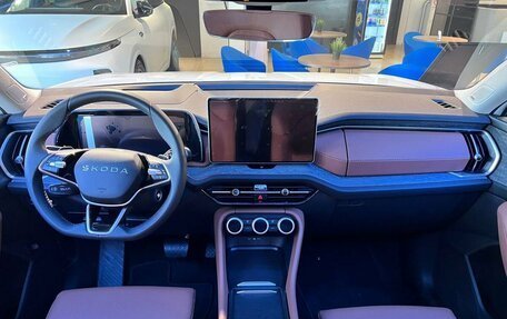 Skoda Kodiaq, 2025 год, 6 200 000 рублей, 7 фотография