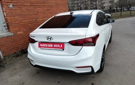 Hyundai Solaris II рестайлинг, 2017 год, 655 000 рублей, 3 фотография