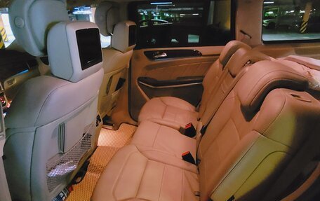 Mercedes-Benz GL-Класс, 2015 год, 3 800 000 рублей, 30 фотография