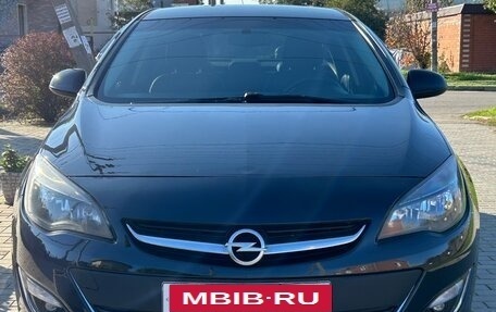 Opel Astra J, 2013 год, 3 фотография