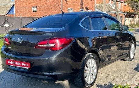 Opel Astra J, 2013 год, 7 фотография