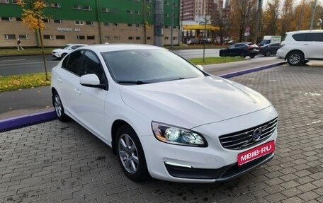 Volvo S60 III, 2013 год, 900 000 рублей, 10 фотография