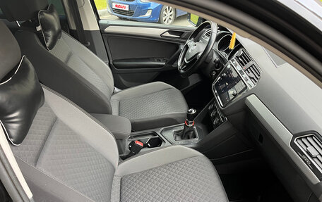 Volkswagen Tiguan II, 2019 год, 2 000 050 рублей, 13 фотография