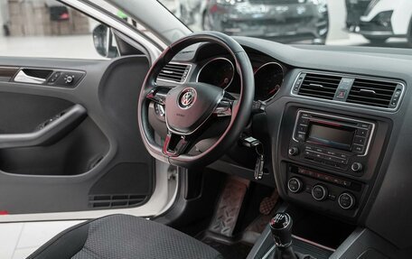 Volkswagen Jetta VI, 2016 год, 949 000 рублей, 11 фотография