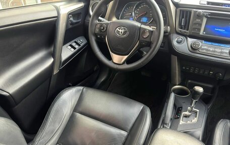 Toyota RAV4, 2014 год, 1 825 000 рублей, 11 фотография