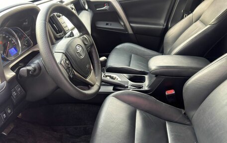 Toyota RAV4, 2014 год, 1 825 000 рублей, 13 фотография