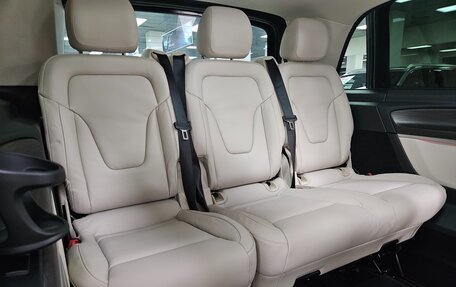 Mercedes-Benz V-Класс, 2025 год, 13 650 000 рублей, 19 фотография