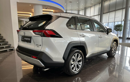 Toyota RAV4, 2025 год, 4 270 000 рублей, 6 фотография