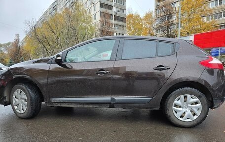 Renault Megane III, 2014 год, 950 000 рублей, 2 фотография