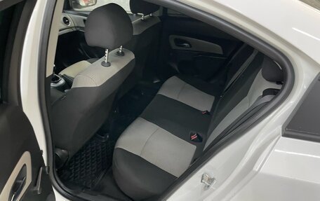 Chevrolet Cruze II, 2013 год, 820 000 рублей, 7 фотография