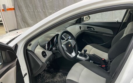 Chevrolet Cruze II, 2013 год, 820 000 рублей, 6 фотография