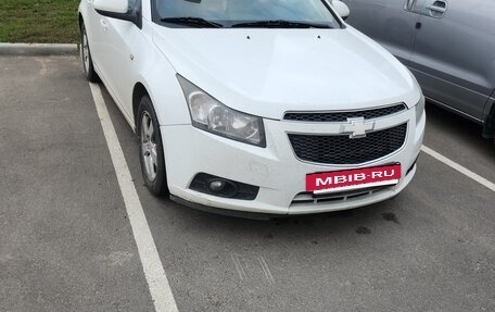 Chevrolet Cruze II, 2012 год, 800 000 рублей, 2 фотография