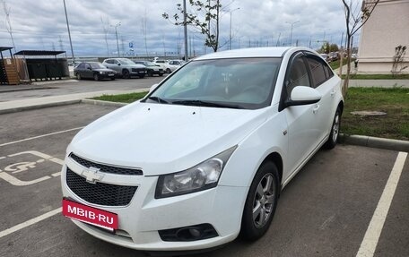 Chevrolet Cruze II, 2012 год, 800 000 рублей, 3 фотография