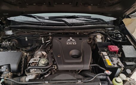 Mitsubishi L200 IV рестайлинг, 2018 год, 2 200 000 рублей, 2 фотография