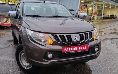 Mitsubishi L200 IV рестайлинг, 2018 год, 2 200 000 рублей, 6 фотография