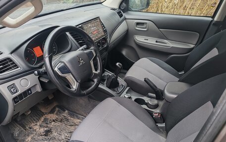 Mitsubishi L200 IV рестайлинг, 2018 год, 2 200 000 рублей, 18 фотография