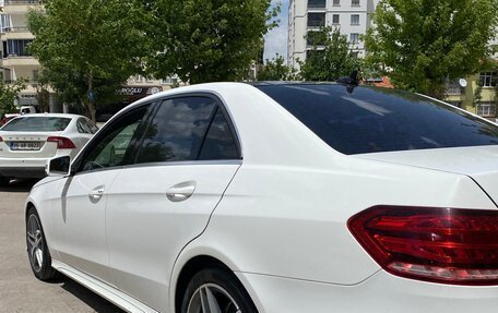 Mercedes-Benz E-Класс, 2014 год, 1 950 000 рублей, 2 фотография