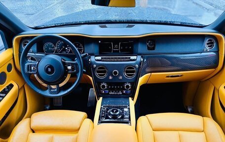 Rolls-Royce Cullinan, 2022 год, 49 000 000 рублей, 8 фотография