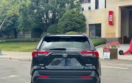 Toyota RAV4, 2020 год, 2 000 000 рублей, 13 фотография