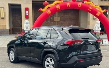 Toyota RAV4, 2020 год, 2 000 000 рублей, 15 фотография