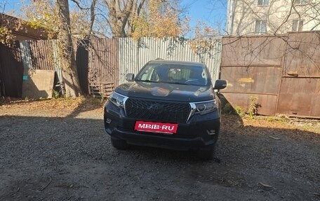 Toyota Land Cruiser Prado 150 рестайлинг 2, 2017 год, 3 699 000 рублей, 1 фотография