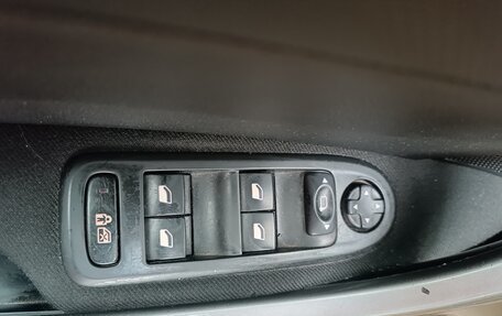 Peugeot 308 II, 2009 год, 372 000 рублей, 14 фотография