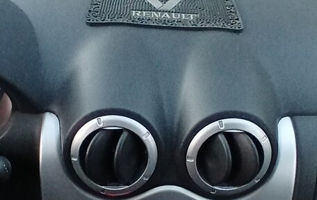 Renault Sandero I, 2013 год, 900 000 рублей, 12 фотография