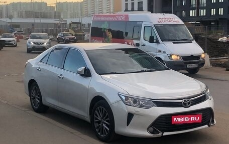 Toyota Camry, 2016 год, 1 820 000 рублей, 10 фотография