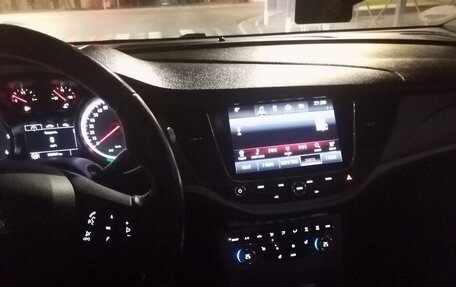 Opel Astra K, 2018 год, 1 400 000 рублей, 9 фотография