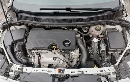 Opel Astra K, 2018 год, 1 400 000 рублей, 7 фотография