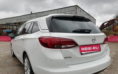 Opel Astra K, 2018 год, 1 400 000 рублей, 6 фотография