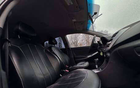 Hyundai Solaris II рестайлинг, 2013 год, 790 000 рублей, 15 фотография