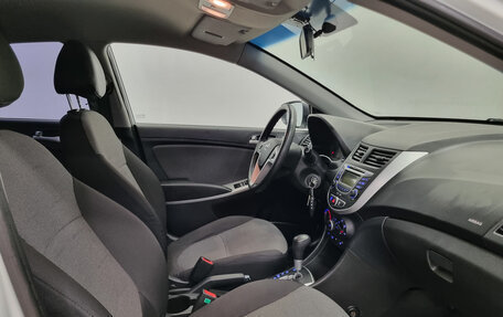 Hyundai Solaris II рестайлинг, 2012 год, 945 000 рублей, 13 фотография