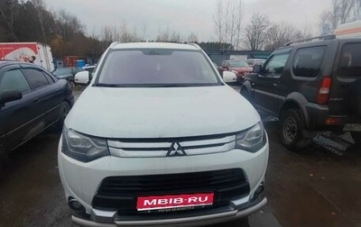 Mitsubishi Outlander III рестайлинг 3, 2014 год, 1 000 000 рублей, 1 фотография