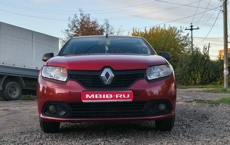 Renault Logan II, 2015 год, 653 500 рублей, 1 фотография