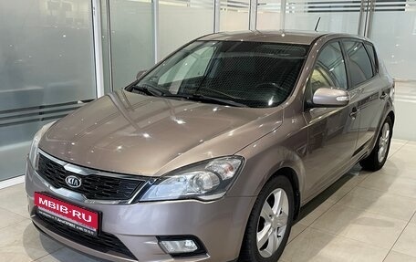 KIA cee'd I рестайлинг, 2010 год, 649 000 рублей, 1 фотография