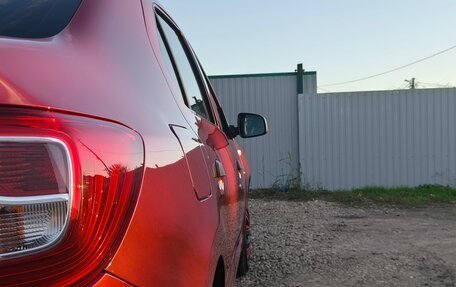Renault Logan II, 2015 год, 653 500 рублей, 18 фотография
