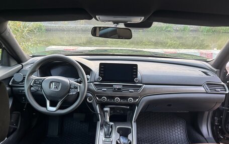 Honda Accord IX рестайлинг, 2022 год, 2 450 000 рублей, 10 фотография