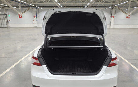 Toyota Camry, 2022 год, 2 560 000 рублей, 12 фотография