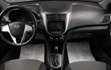 Hyundai Solaris II рестайлинг, 2011 год, 889 000 рублей, 7 фотография