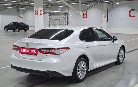 Toyota Camry, 2022 год, 2 560 000 рублей, 6 фотография