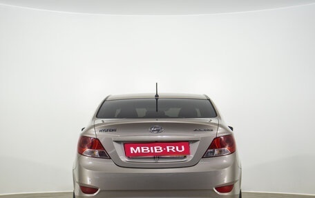 Hyundai Solaris II рестайлинг, 2011 год, 889 000 рублей, 5 фотография