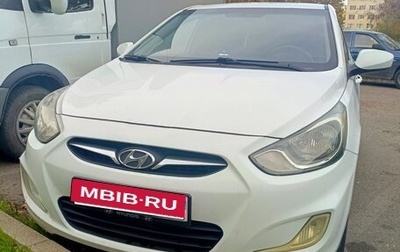 Hyundai Solaris II рестайлинг, 2012 год, 660 000 рублей, 1 фотография
