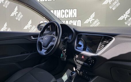 Hyundai Solaris II рестайлинг, 2017 год, 1 350 000 рублей, 26 фотография